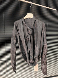 French-Style Deep V-Neck Long-Sleeve Shirt for Women, Featuring a Unique and Casual Design, Round Neck Crocodile Blouse with a Light Mature Style